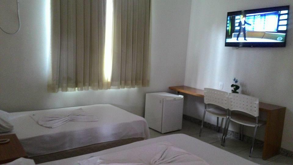 Hotel Pinheiros Chonim de Baixo Екстериор снимка