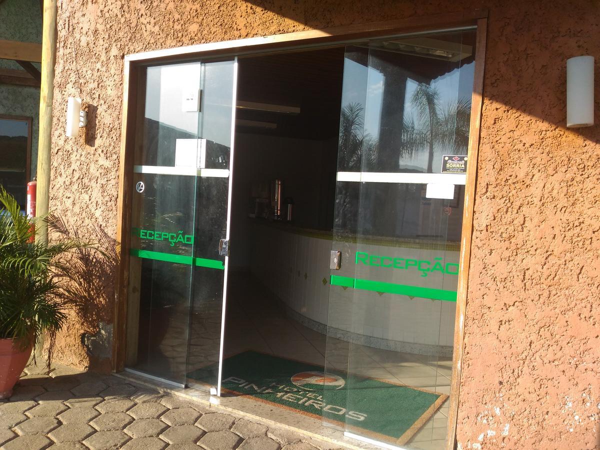 Hotel Pinheiros Chonim de Baixo Екстериор снимка